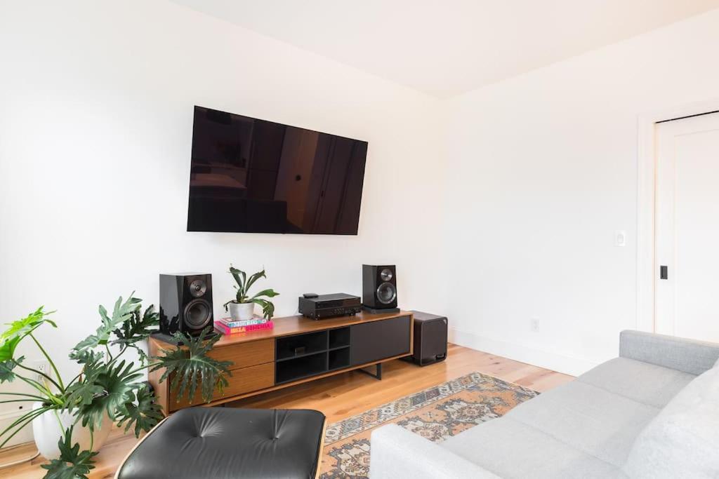 Airy, Modern Penthouse In A Brooklyn Brownstone Apartment นิวยอร์ก ภายนอก รูปภาพ